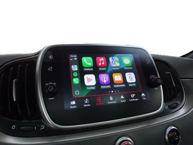 Fiat 500 1.0 Hybrid Sport / Panorama / Mat Grijs ! 2021 Benzine 4