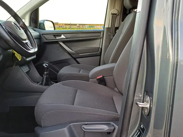 Volkswagen Caddy 1.0 TSI Comfortline 2020 Benzine 20
