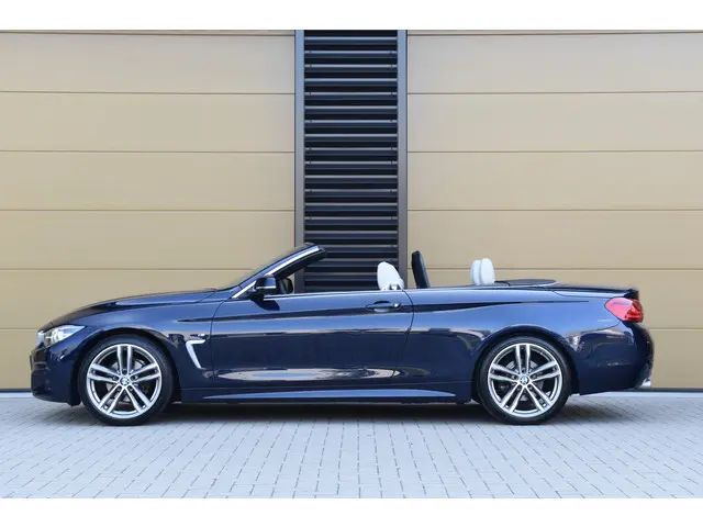 BMW 4 Serie Cabrio 420i High Executive 2017 Benzine 2