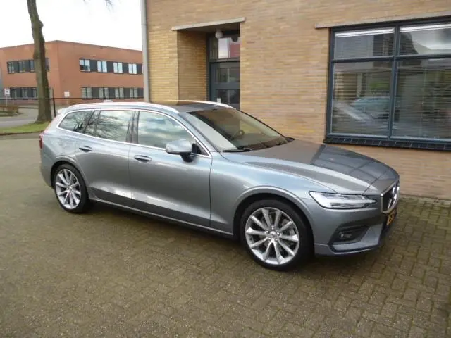 Volvo V60 2.0 T5 Momentum Automaat 2018 Benzine 18