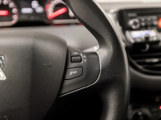 Peugeot 208 1.2 VTi Sport 2013 Benzine 17