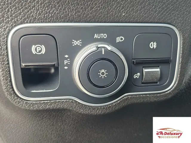Mercedes-Benz GLB AMG 35 4MATIC Premium 2020 Benzine 24