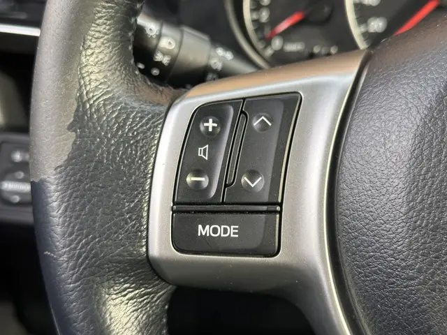 Toyota Verso-S 1.3 Luxury 2013 Benzine 11