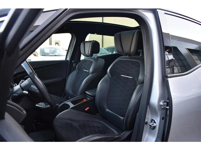 Renault Scénic TCe 140 EDC Black Edition 2019 Benzine 12