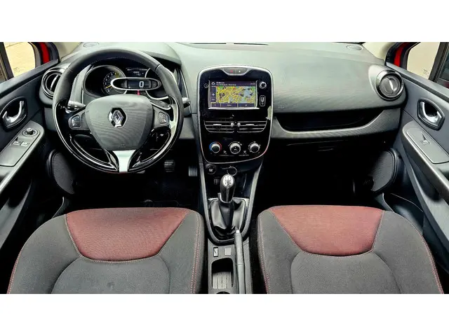 Renault Clio Estate 0.9 TCe Night&Day 2015 Benzine 10