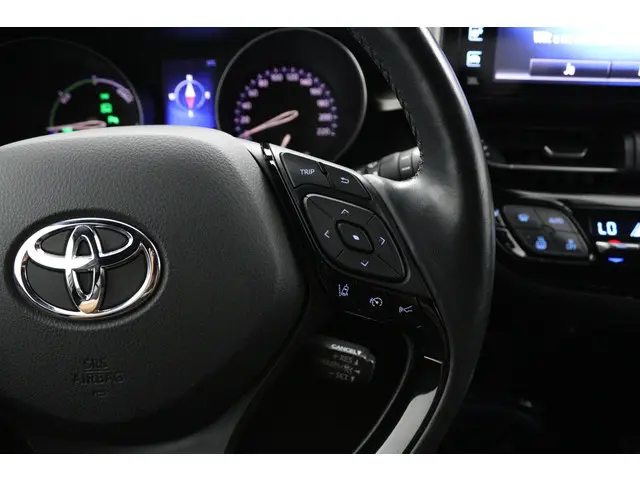 Toyota C-HR 1.8 Hybrid Style 2018 Hybride Benzine 21