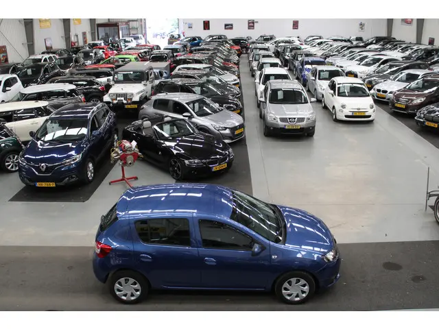 Dacia Sandero 0.9 TCe Lauréate 2014 Benzine 18