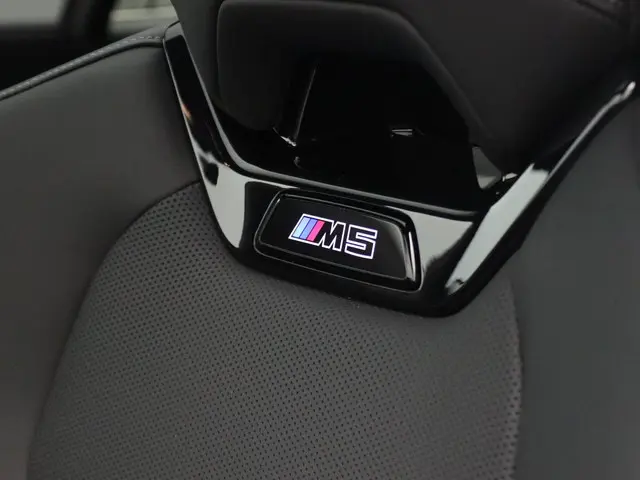 BMW M5 Touring 2025 Hybride Benzine 13