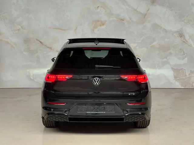 Volkswagen Golf 1.5 eTSI R line / Pano / H&K / 2025 Benzine 11