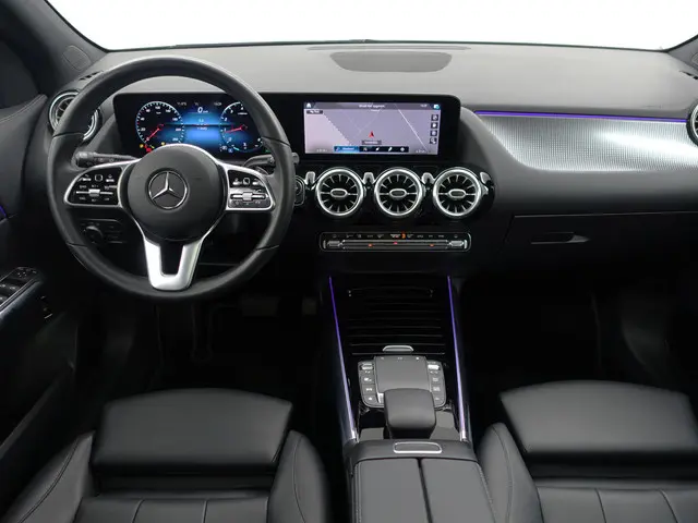 Mercedes-Benz GLA 200 Premium Luxury Aut- 2020 Benzine 6