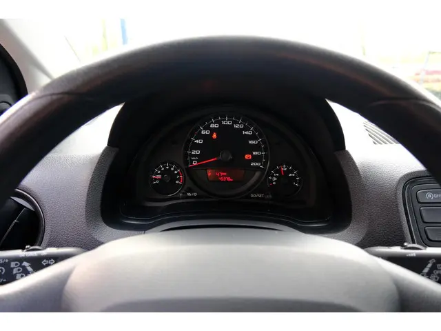 SEAT Mii 1.0 Style Intense 5-drs *45.378km* 2019 Benzine 12