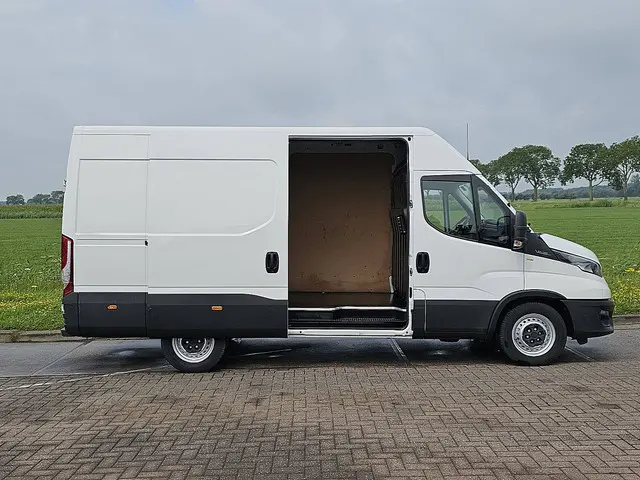 Iveco Daily 35S14 2021 Diesel