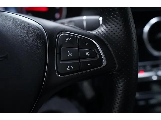 Mercedes-Benz GLC 220 d 4MATIC Edition 1 2015 Diesel 21