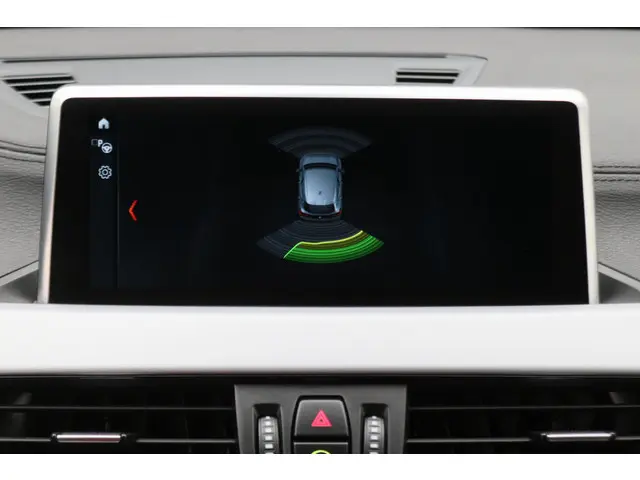 BMW X2 sDrive20i High Executive Automaat 2019 Benzine 39