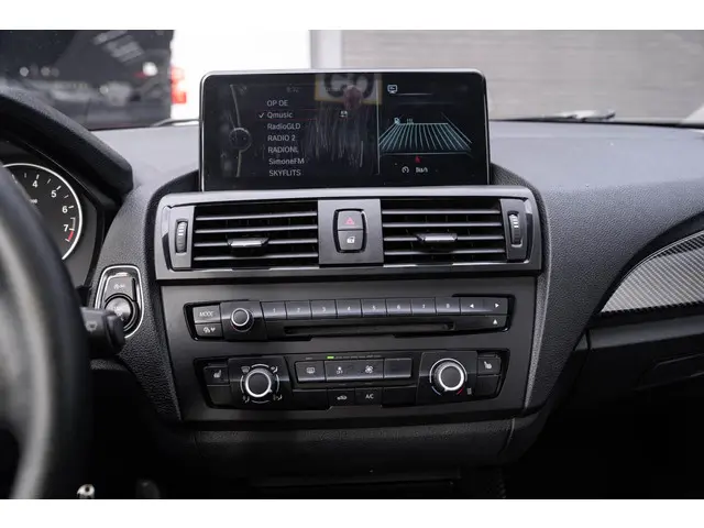 BMW 1 Serie 114i EDE Business+ 2013 Benzine 45