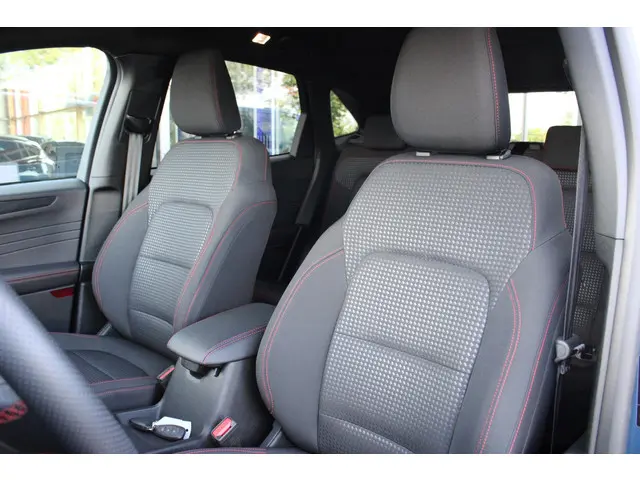 Ford Kuga 2.5 PHEV ST-Line 2024 Hybride Benzine 10