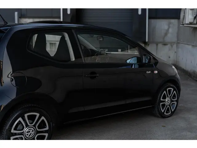 Volkswagen up! 1.0 2014 | CUP Up! | Pano | Lage KM 2014 Benzine 5