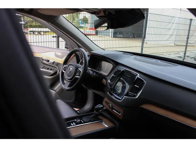 Volvo XC90 2.0 T5 AWD Inscription 2018 Benzine 14