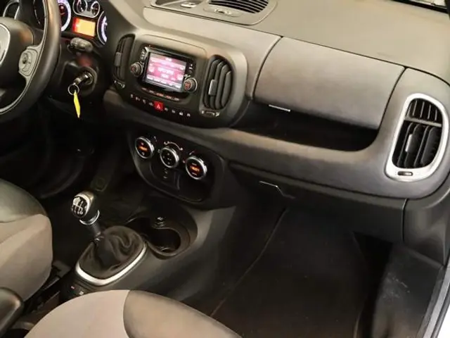 Fiat 500L Living 0.9 TwinAir Lounge 7p. 2015 Benzine 18