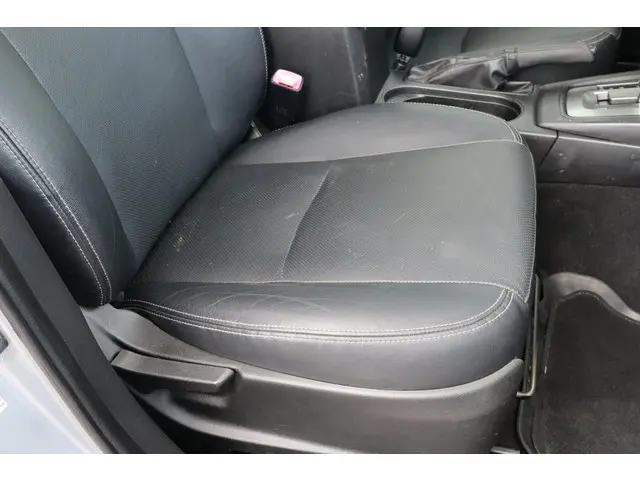 Subaru Forester 2.0 Executive 2013 Benzine 21