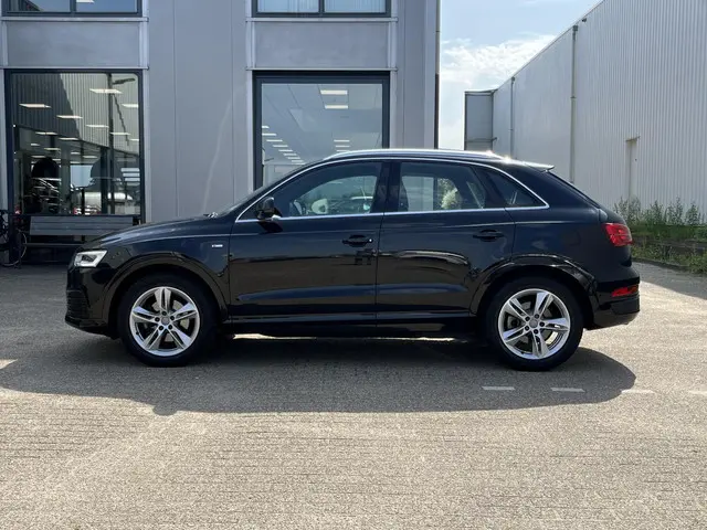 Audi Q3 2.0 TFSI quattro Sport Pro Line S 2015 Benzine 9