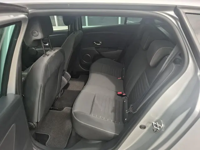 Renault Mégane Estate 1.2 TCe Limited 2016 Benzine 37