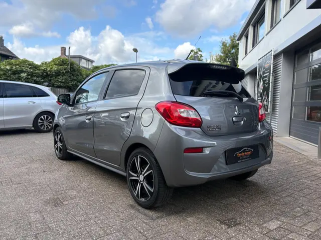 Mitsubishi Space Star 1.0 Intense+ 2016 Benzine 8