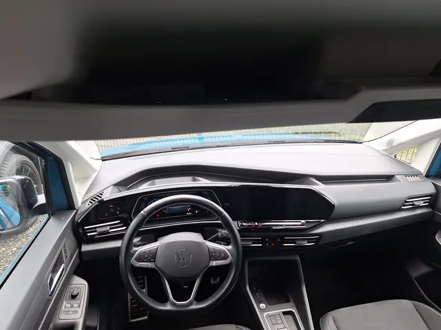 Volkswagen Caddy 1.5 TSI DSG Style 5p 2021 Benzine 17