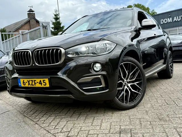 BMW X6 5.0 X-DRIVE HIGH EXECUTIVE 2014 Benzine 12