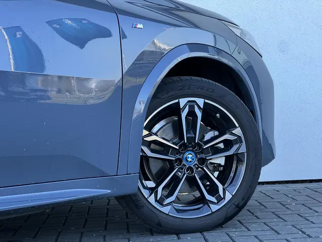 BMW iX2 xDrive30 67 kWh 2024 Elektrisch 27