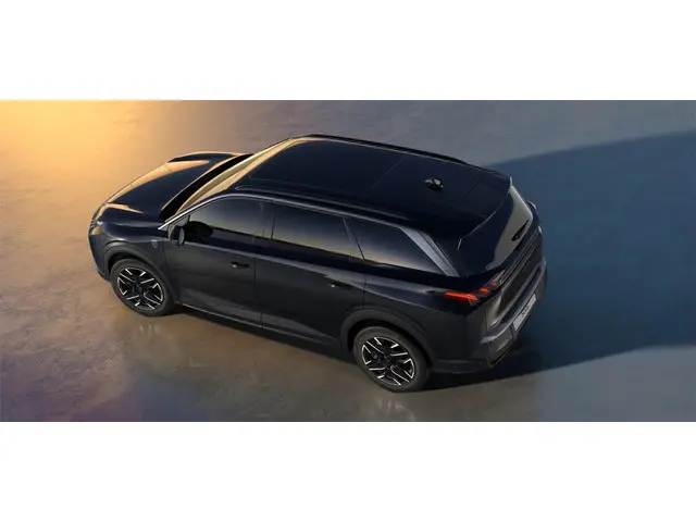 Peugeot 5008 1.2 Hybrid 145 GT 2026 Hybride Benzine 4