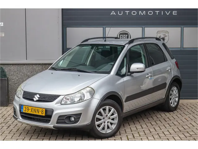 Suzuki SX4 1.6 Executive 2012 Benzine