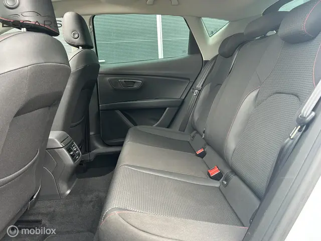 SEAT Leon 1.4 TSI FR Business Pano | Led | Navi 2013 Benzine 33