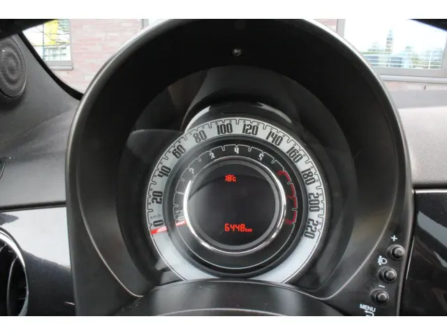 Fiat 500 1.0 Hybrid Dolcevita 2022 Hybride Benzine 13