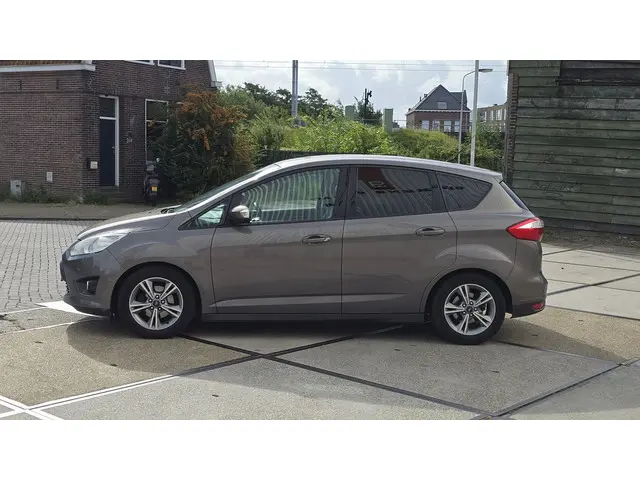 Ford C-MAX 1.0 Edition 2014 Benzine 4