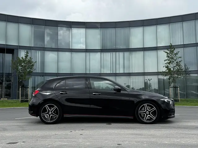 Mercedes-Benz A-Klasse 250 Premium 2019 Benzine 3