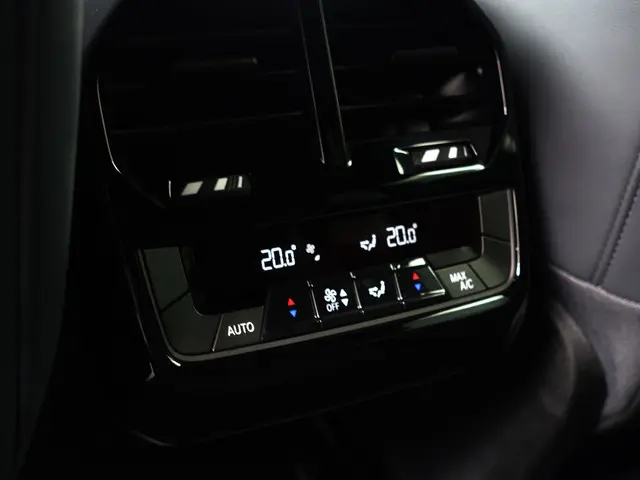 BMW iX xDrive40 M Sport Plus 77 kWh- 2023 Elektrisch 27
