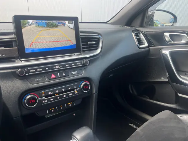 Kia Ceed 1.4 T-GDi GT-PlusLine 2019 Benzine 11