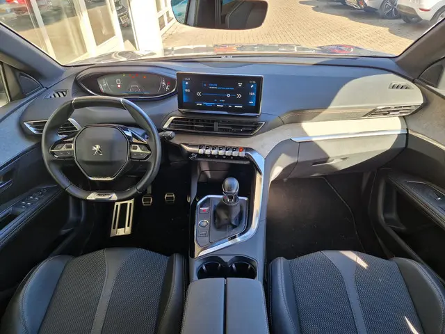 Peugeot 3008 1.2T 130pk GT 2024 Benzine 11