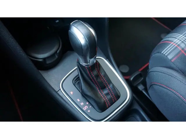 Volkswagen Polo 1.8 TSI 192PK GTI DSG 2015 Benzine 28