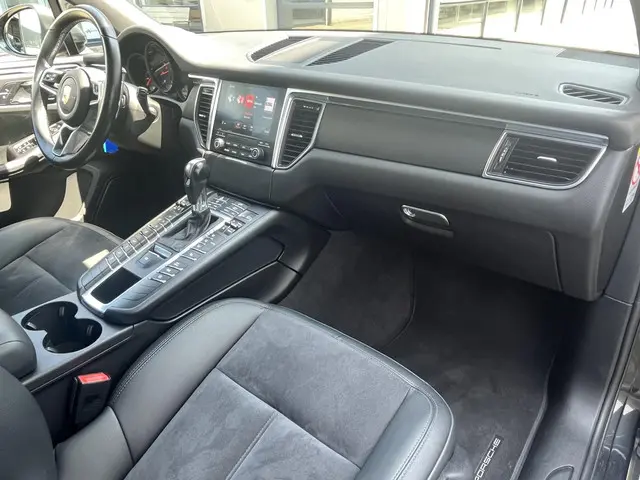 Porsche Macan 2.0 AWD 2017 Benzine 77