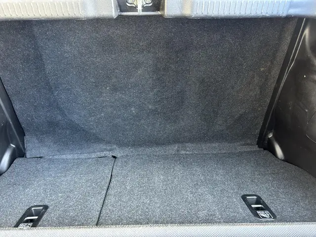 Suzuki Swift 1.2 Select Smart Hybrid 2024 Benzine 18