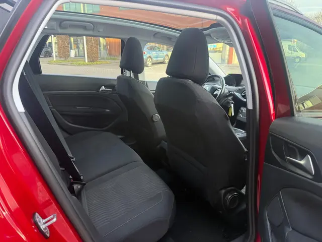 Peugeot 308 SW 1.2 PureTech Blue Lion 2017 Benzine 15