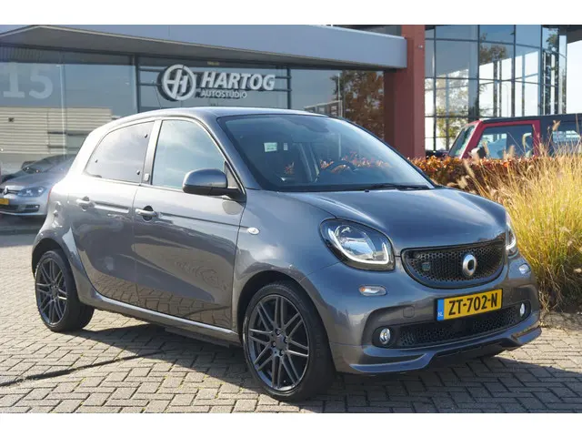 Smart Forfour EQ BRABUS Style 18 kWh 2019 Elektrisch 53