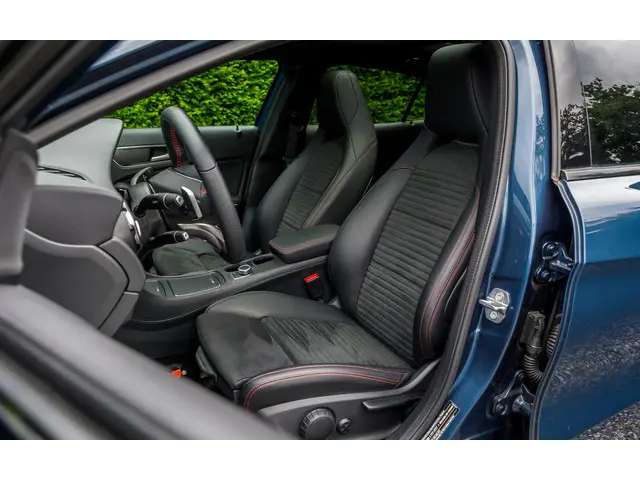 Mercedes-Benz GLA 180 AMG 2019 Benzine 5