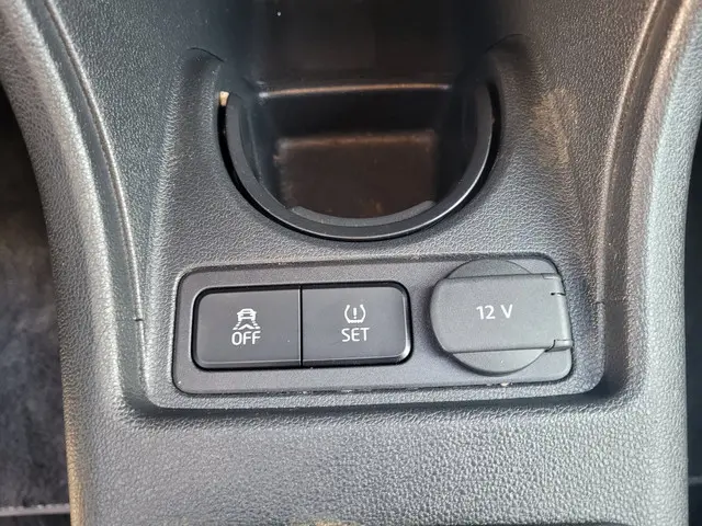 Volkswagen up! 1.0 BMT move up! 2016 Benzine 18