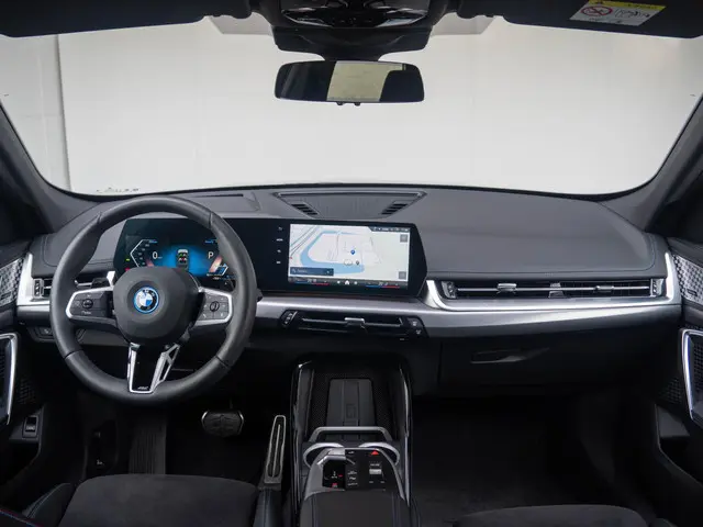 BMW X1 xDrive25e 2025 Hybride Benzine 9