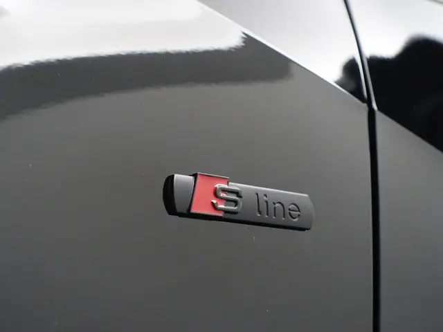 Audi Q2 1.6 TDI S-line Black Optic 2018 Diesel 3