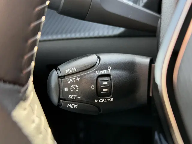 Peugeot e-208 EV Active Pack 50 kWh 2022 Elektrisch 29
