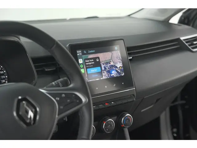 Renault Clio TCe 90 Zen 2022 Benzine 56